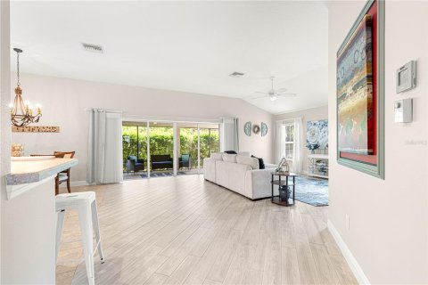 Casa en venta en The Villages, Florida, 3 dormitorios, 185.25 m2 № 1650292 - foto 11