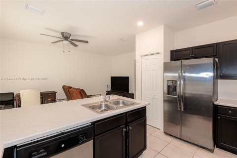 Touwnhouse à vendre à Homestead, Floride: 3 chambres, 154.12 m2 № 1840699 - photo 15