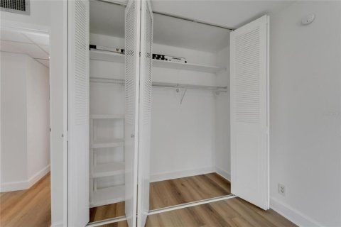 Condo in Sun City Center, Florida, 2 bedrooms  № 1793142 - photo 24