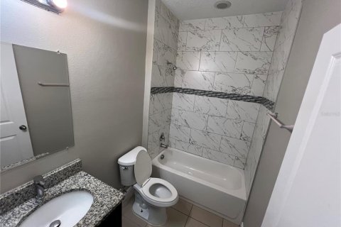 Villa ou maison à vendre à Kissimmee, Floride: 3 chambres, 146.6 m2 № 2215622 - photo 6
