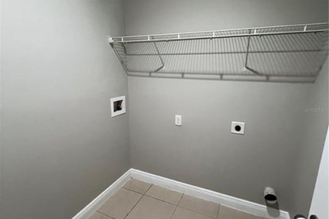 Villa ou maison à vendre à Kissimmee, Floride: 3 chambres, 146.6 m2 № 2215622 - photo 5