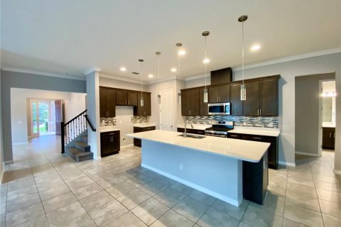 Casa en venta en Apopka, Florida, 5 dormitorios, 356.65 m2 № 2196101 - foto 6
