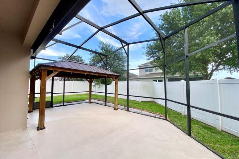 Casa en venta en Apopka, Florida, 5 dormitorios, 356.65 m2 № 2196101 - foto 11