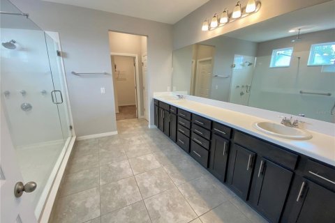 Casa en venta en Apopka, Florida, 5 dormitorios, 356.65 m2 № 2196101 - foto 19