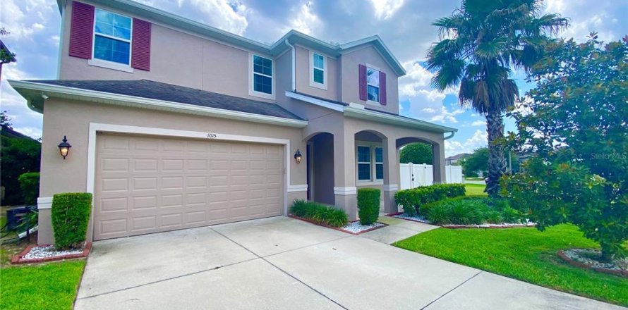 Casa en Apopka, Florida 5 dormitorios, 356.65 m2 № 2196101