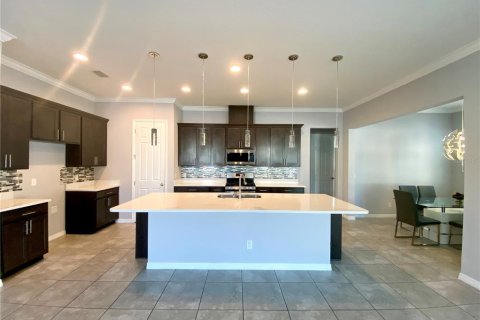 Casa en venta en Apopka, Florida, 5 dormitorios, 356.65 m2 № 2196101 - foto 8