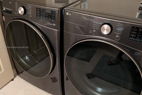 Снять в аренду кондоминиум в Санни-Айлс-Бич, Флорида 2 спальни, 147.71м2, № 1982704 - фото 19