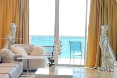 Снять в аренду кондоминиум в Санни-Айлс-Бич, Флорида 2 спальни, 147.71м2, № 1982704 - фото 18