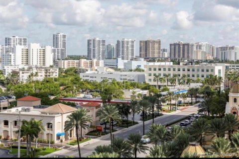 Снять в аренду кондоминиум в Санни-Айлс-Бич, Флорида 2 спальни, 147.71м2, № 1982704 - фото 2