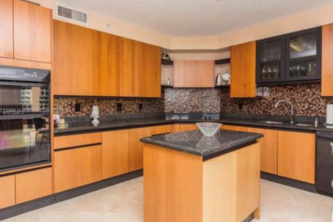 Снять в аренду кондоминиум в Санни-Айлс-Бич, Флорида 2 спальни, 147.71м2, № 1982704 - фото 8