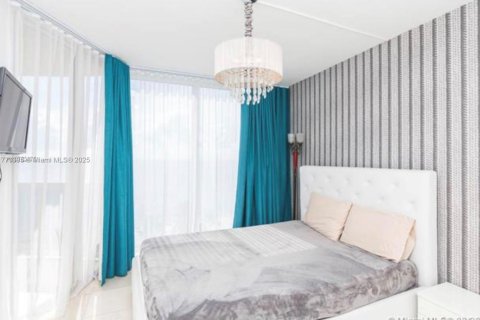 Снять в аренду кондоминиум в Санни-Айлс-Бич, Флорида 2 спальни, 147.71м2, № 1982704 - фото 26