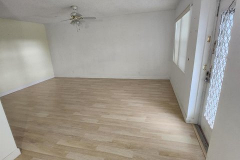 Купить кондоминиум в Дирфилд-Бич, Флорида 3 комнаты, 76.18м2, № 2083737 - фото 7