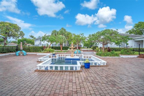 Condo in Fort Lauderdale, Florida, 2 bedrooms  № 1881841 - photo 25