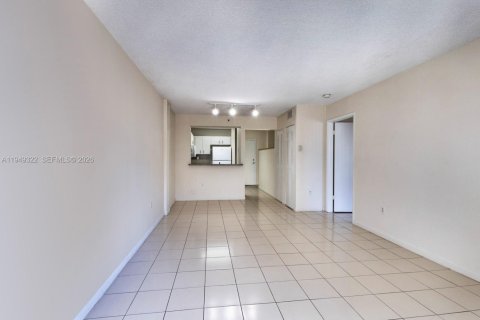 Снять в аренду квартиру в Майами, Флорида 1 спальня, 71.44м2, № 2005140 - фото 5