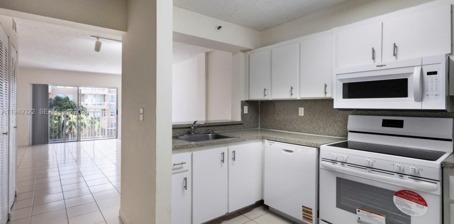 Квартира в Майами, Флорида 1 спальня, 71.44м2 № 2005140