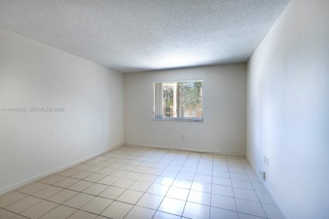 Снять в аренду квартиру в Майами, Флорида 1 спальня, 71.44м2, № 2005140 - фото 8