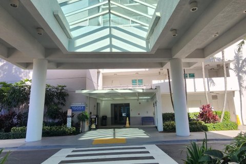 Condominio en venta en North Miami, Florida, 2 dormitorios, 148.92 m2 № 2176980 - foto 5