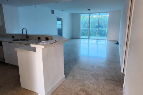 Condominio en venta en North Miami, Florida, 2 dormitorios, 148.92 m2 № 2176980 - foto 7