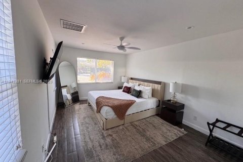 Villa ou maison à louer à Wilton Manors, Floride: 3 chambres, 173.45 m2 № 1999628 - photo 15