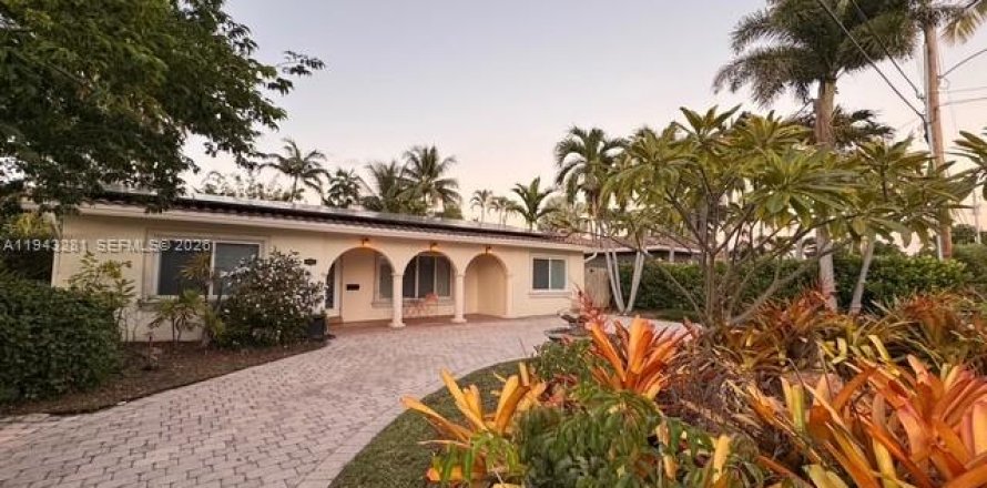 Villa ou maison à Wilton Manors, Floride 3 chambres, 173.45 m2 № 1999628