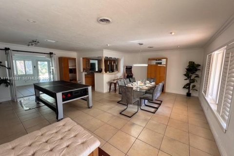 Villa ou maison à louer à Wilton Manors, Floride: 3 chambres, 173.45 m2 № 1999628 - photo 3