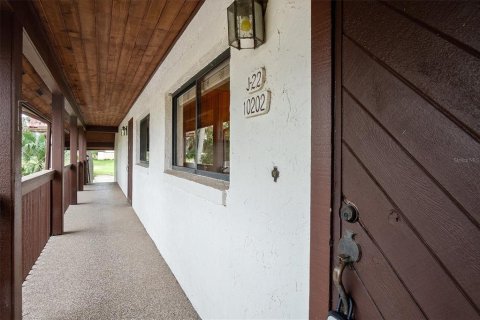 Condo in Lake Wales, Florida, 2 bedrooms  № 2220601 - photo 5