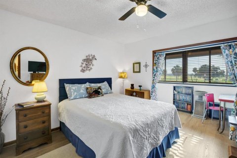 Condo in Lake Wales, Florida, 2 bedrooms  № 2220601 - photo 17