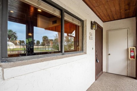 Condo in Lake Wales, Florida, 2 bedrooms  № 2220601 - photo 3