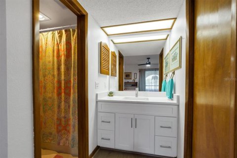 Condo in Lake Wales, Florida, 2 bedrooms  № 2220601 - photo 29