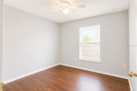 House in Orlando, Florida 3 bedrooms, 109.25 sq.m. № 2232053 - photo 9