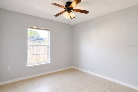 House in Orlando, Florida 3 bedrooms, 109.25 sq.m. № 2232053 - photo 8