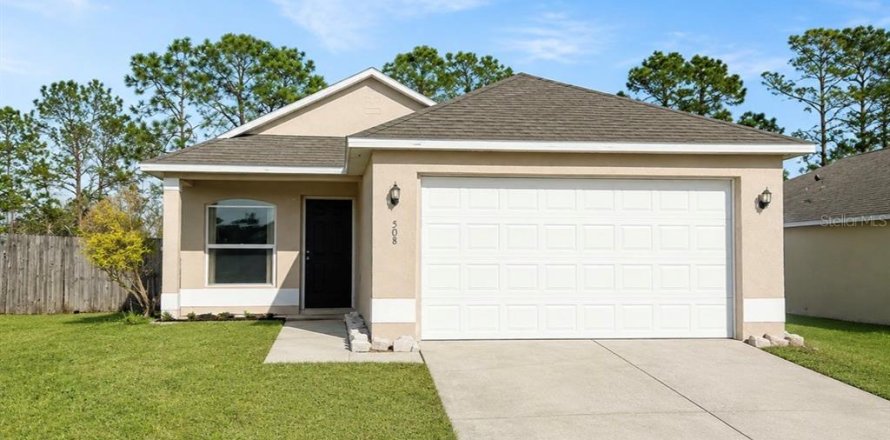 House in Orlando, Florida 3 bedrooms, 109.25 sq.m. № 2232053