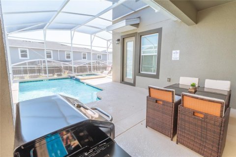 House in Davenport, Florida 5 bedrooms, 286.23 sq.m. № 1895135 - photo 7