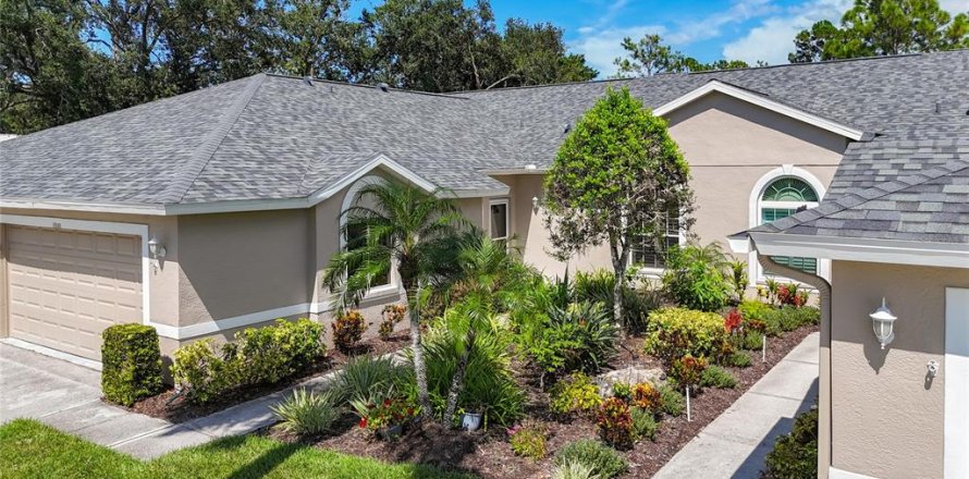 House in Bradenton, Florida 2 bedrooms, 141.77 sq.m. № 1870577