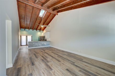 Condo in Hollywood, Florida, 2 bedrooms № 2086299 - photo 14