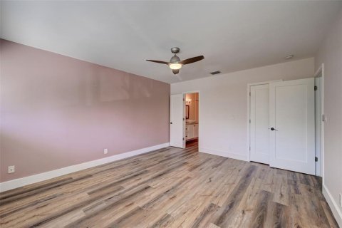 Condo in Hollywood, Florida, 2 bedrooms № 2086299 - photo 21