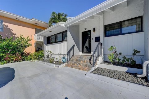 Condo in Hollywood, Florida, 2 bedrooms  № 2086299