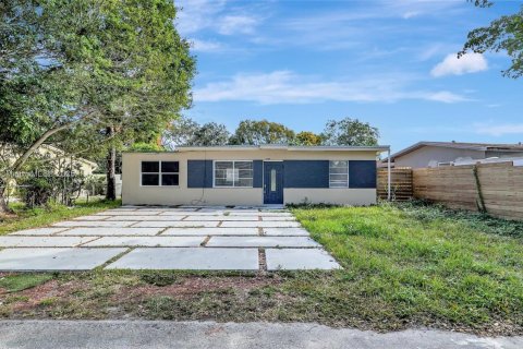 House in Fort Lauderdale, Florida 3 bedrooms, 84.73 sq.m. № 1476928 - photo 21