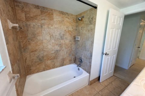 Villa ou maison à vendre à Port Richey, Floride: 2 chambres, 95.5 m2 № 2389228 - photo 21