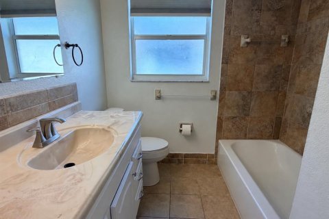 Villa ou maison à vendre à Port Richey, Floride: 2 chambres, 95.5 m2 № 2389228 - photo 22