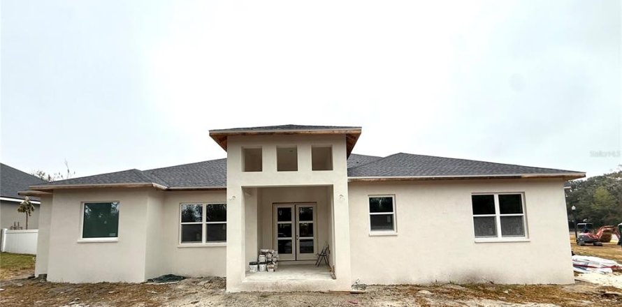 House in Lakeland, Florida 4 bedrooms, 361.76 sq.m. № 2329141