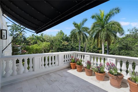 House in Coral Gables, Florida 6 bedrooms, 877 sq.m. № 1893035 - photo 30