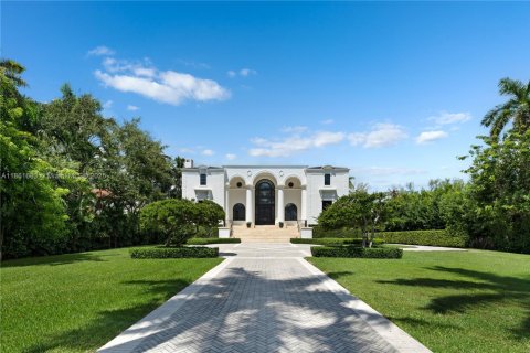 House in Coral Gables, Florida 6 bedrooms, 877 sq.m. № 1893035 - photo 3