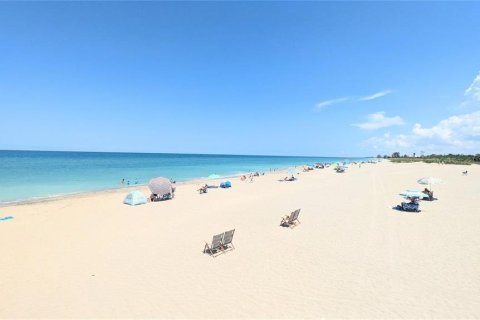 Condo in Venice, Florida, 2 bedrooms  № 2197451 - photo 21