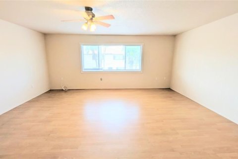 Condo in Venice, Florida, 2 bedrooms  № 2197451 - photo 5