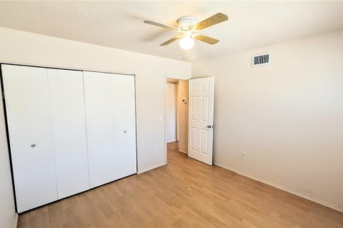 Condo in Venice, Florida, 2 bedrooms  № 2197451 - photo 11