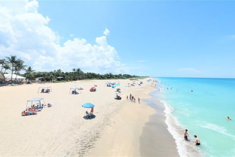 Condo in Venice, Florida, 2 bedrooms  № 2197451 - photo 23