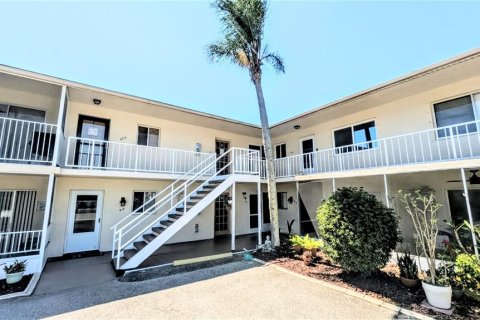 Condo in Venice, Florida, 2 bedrooms № 2197451