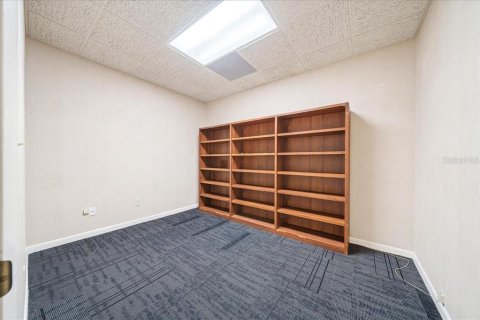 Propiedad comercial en alquiler en Ocala, Florida, 453.36 m2 № 1724749 - foto 14