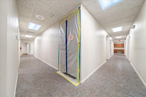 Propiedad comercial en alquiler en Ocala, Florida, 453.36 m2 № 1724749 - foto 27